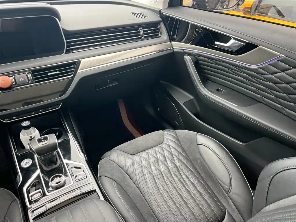 HONGQI HS5 2019