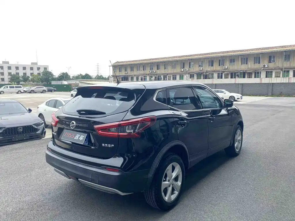 NISSAN QASHQAI 2021