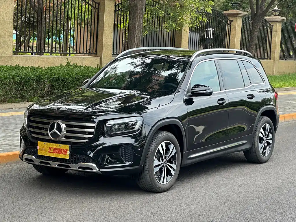 MERCEDES BENZ GLB 2024