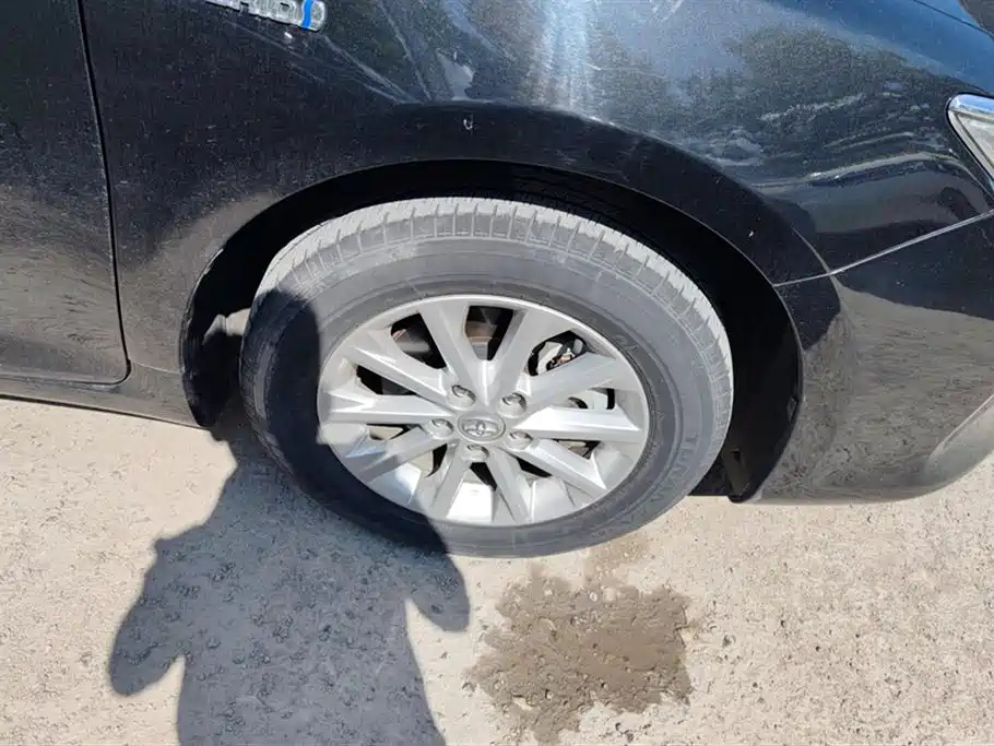 TOYOTA CAMRY 2016