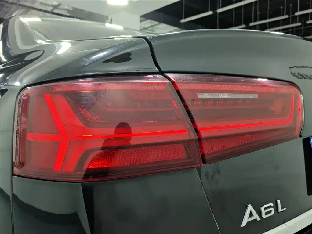 AUDI A6L 2018