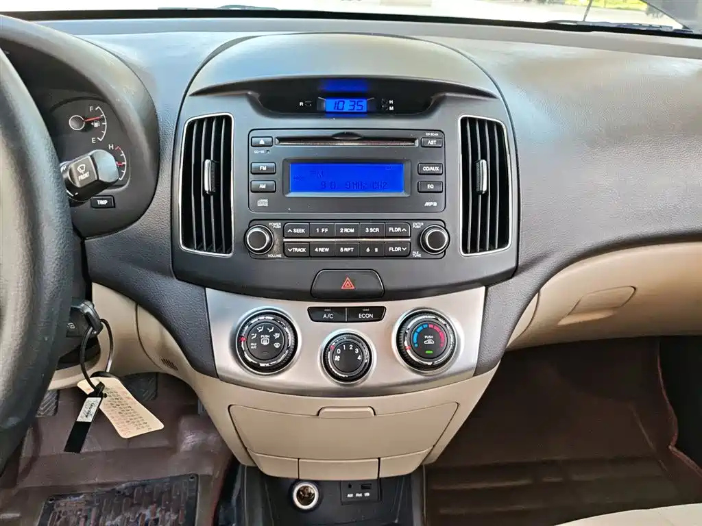 HYUNDAI CELESTA 2011