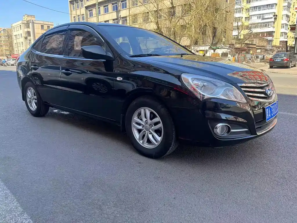HYUNDAI CELESTA 2015