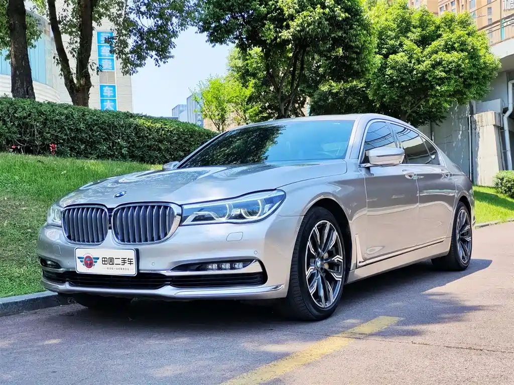 BMW 7-SERIES 2017