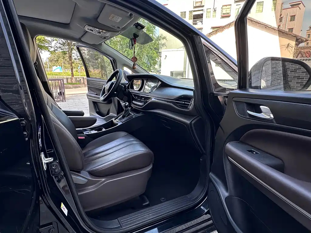 TRUMPCHI M6 2019