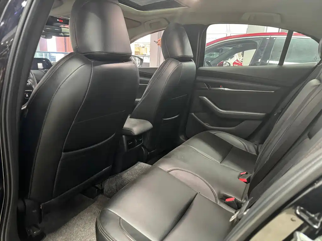 MAZDA 3 AXELA 2021
