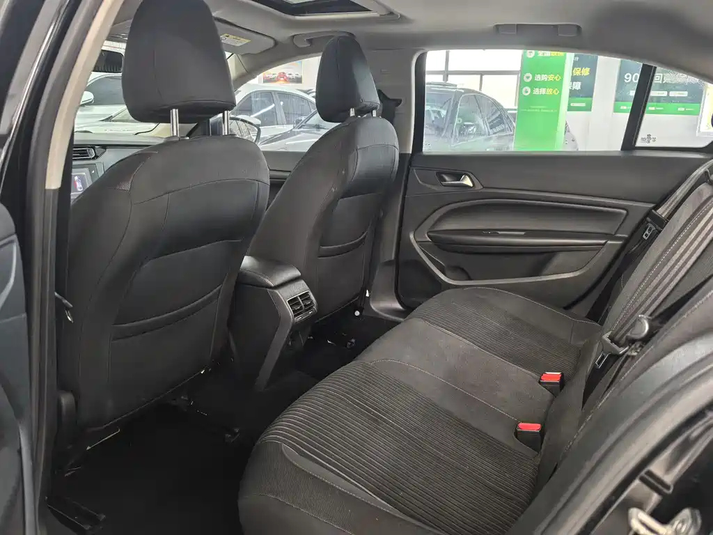 PEUGEOT 408 2016