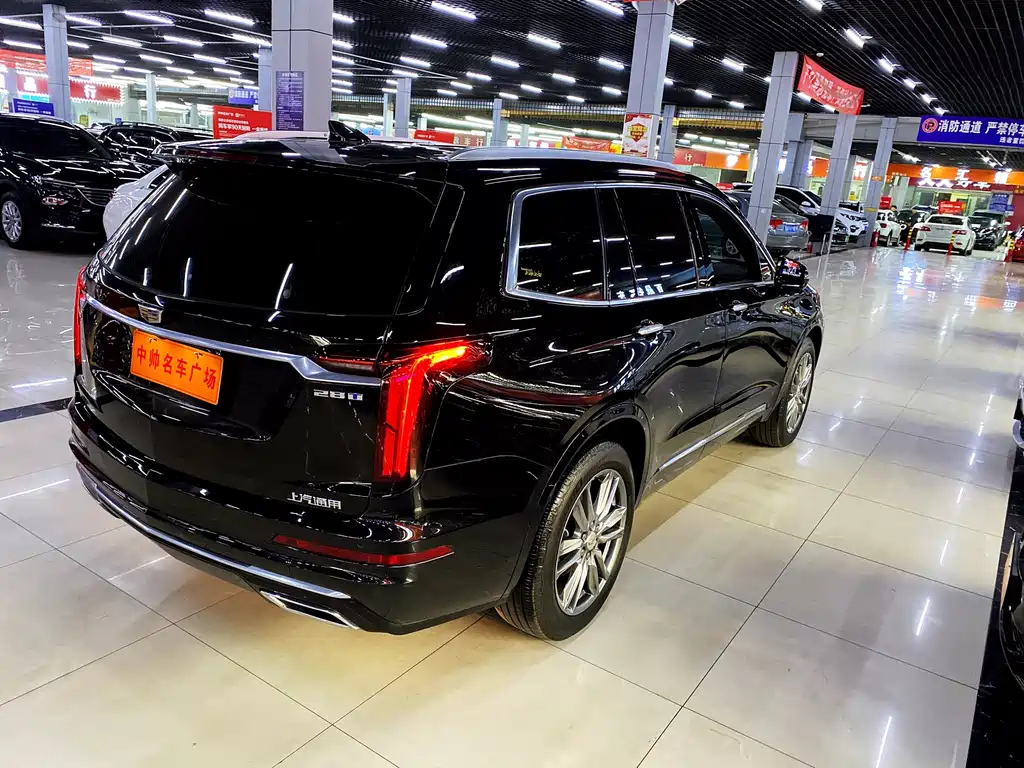 CADILLAC XT6 2022