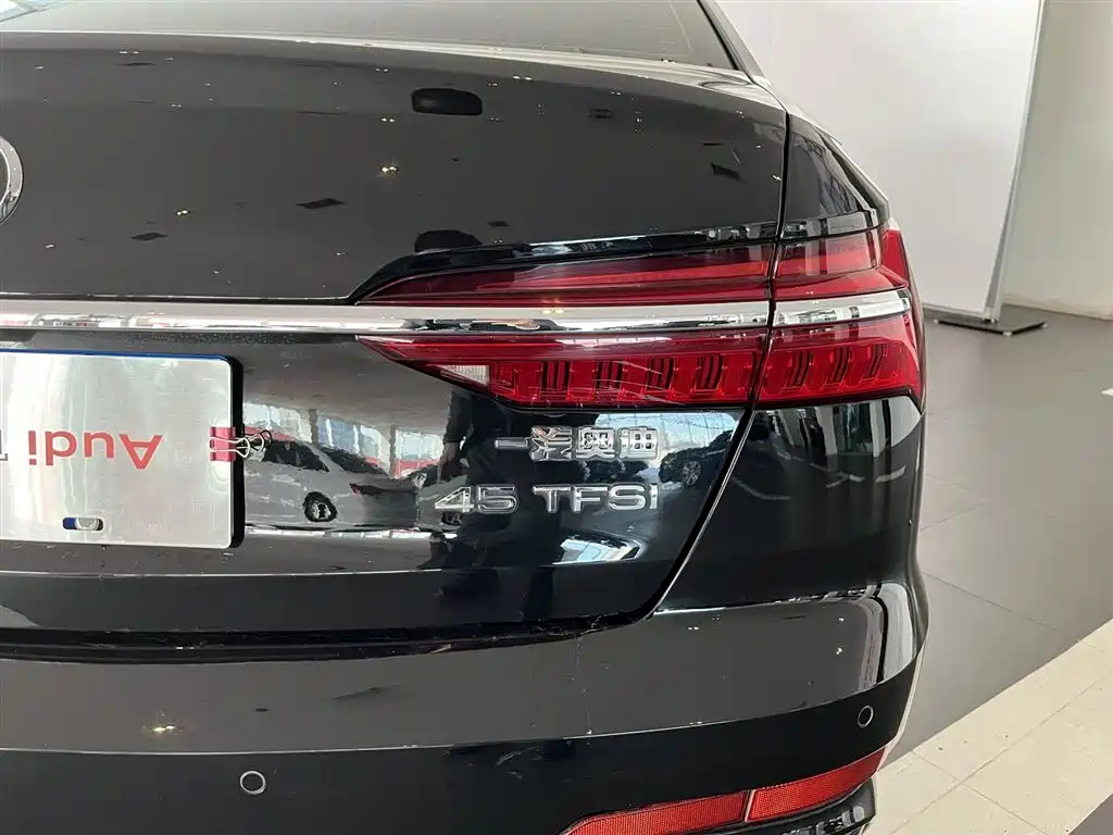 AUDI A6L 2019