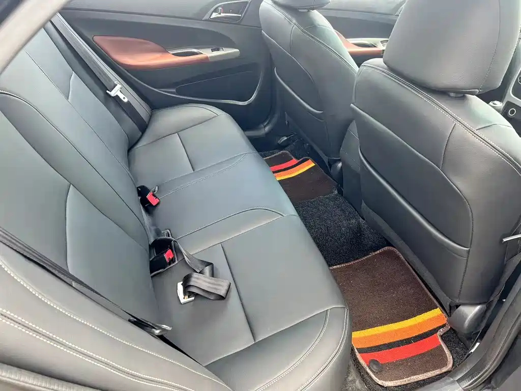 BYD F3 2015