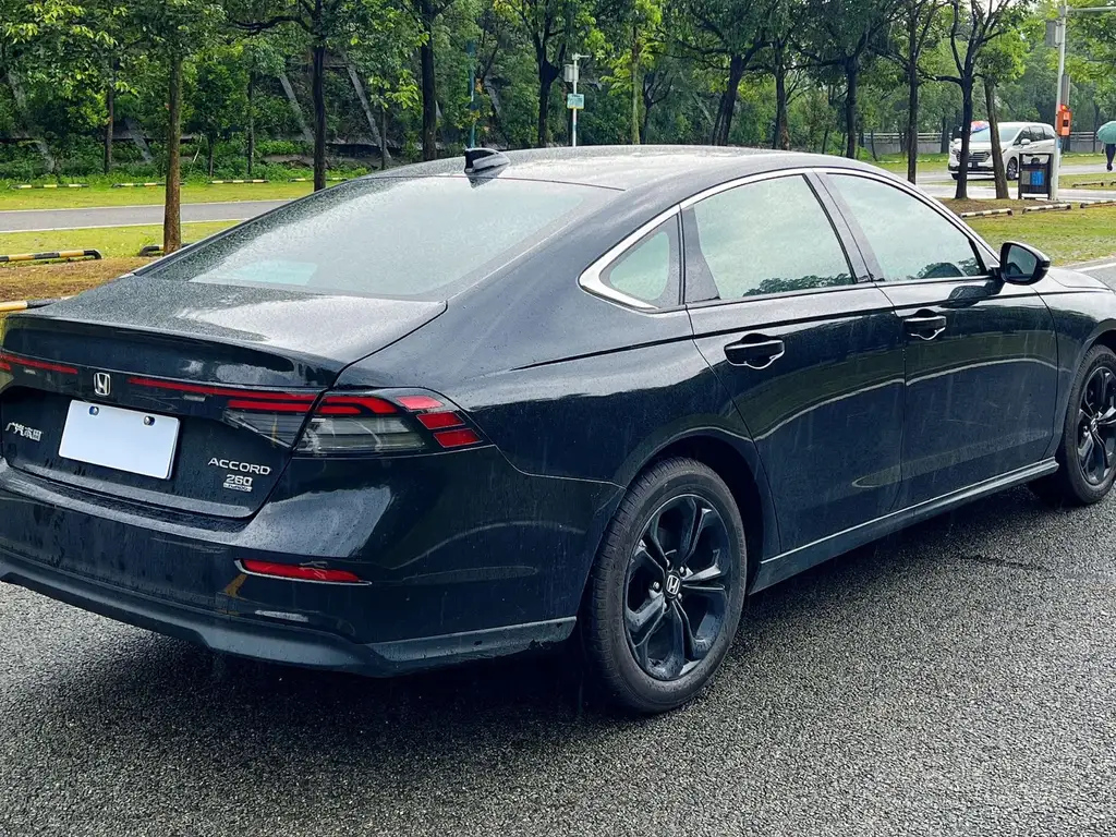 HONDA ACCORD 2025
