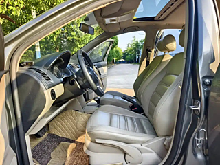 VOLKSWAGEN POLO  2011 YEAR  1.6L AUTOMATIC  EDITI 2011