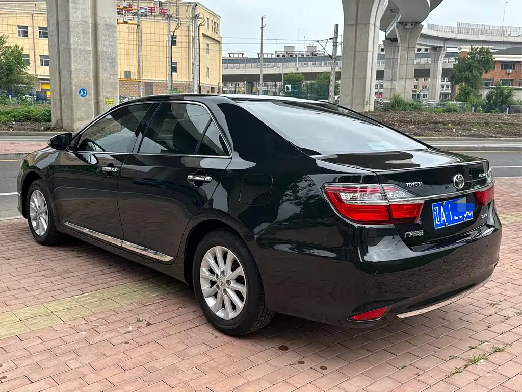 TOYOTA CAMRY 2016