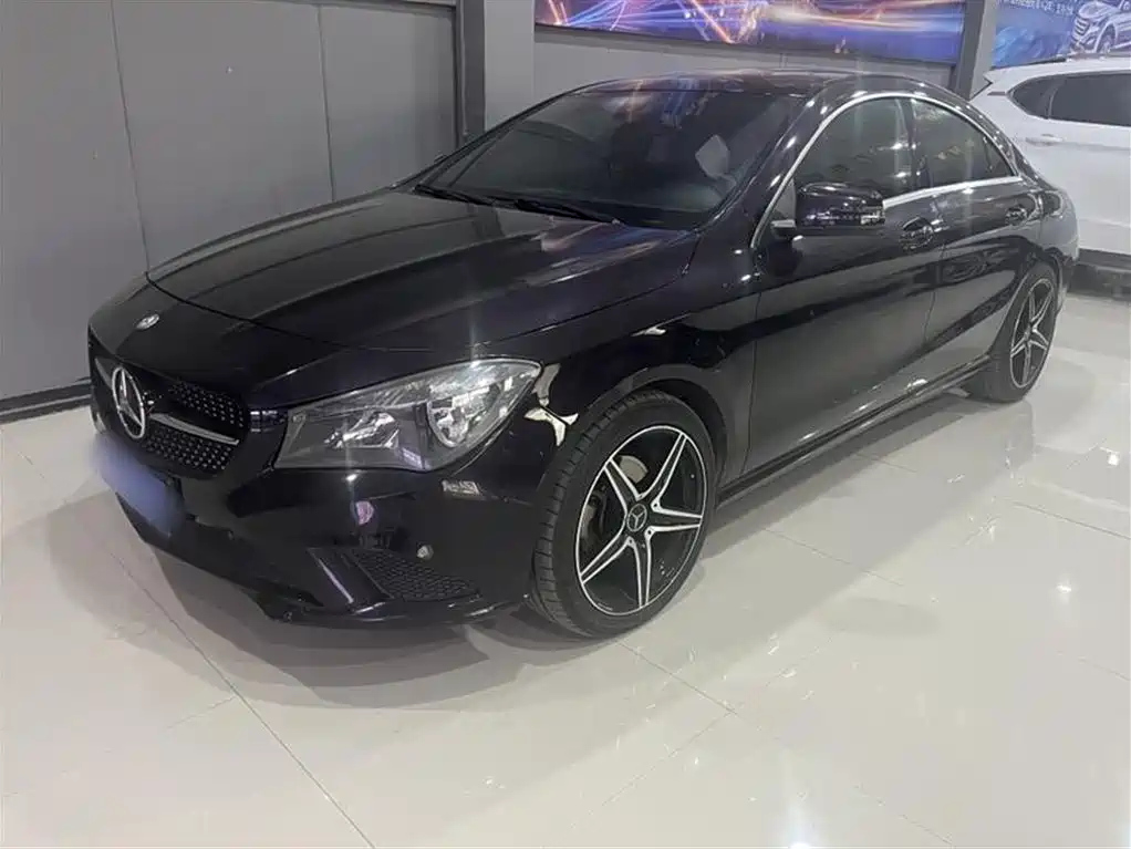MERCEDES BENZ CLA 2016