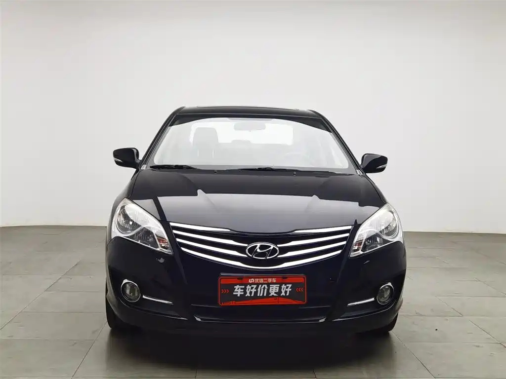 HYUNDAI CELESTA 2011