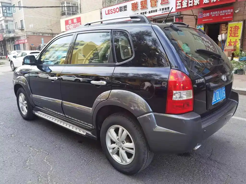 HYUNDAI TUCSON 2012