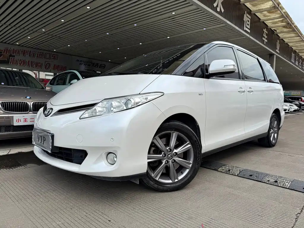 TOYOTA PREVIA 2012