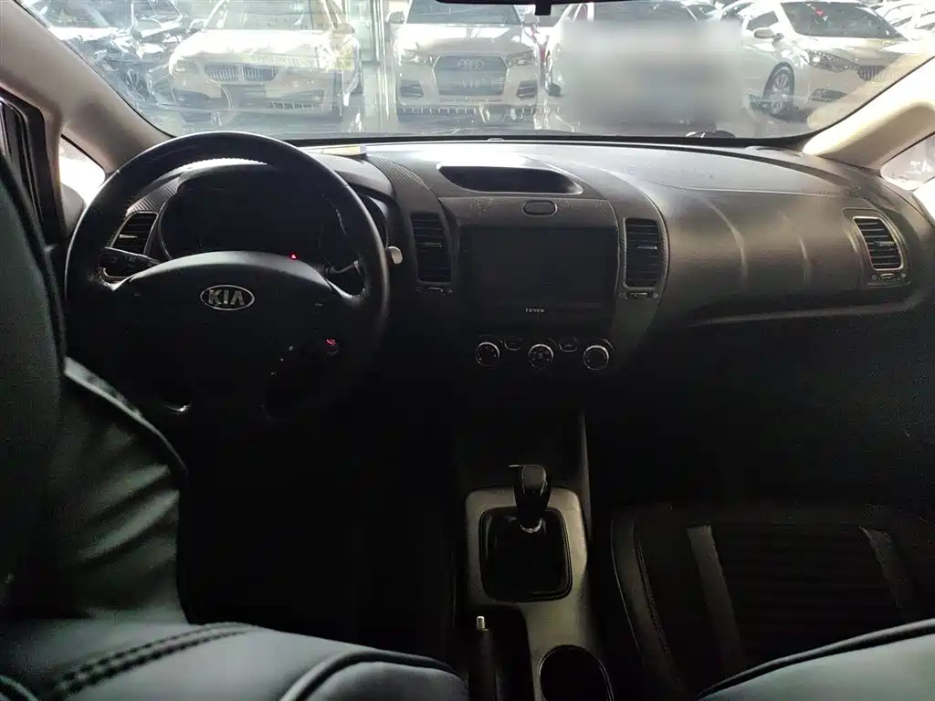 KIA K3 2015