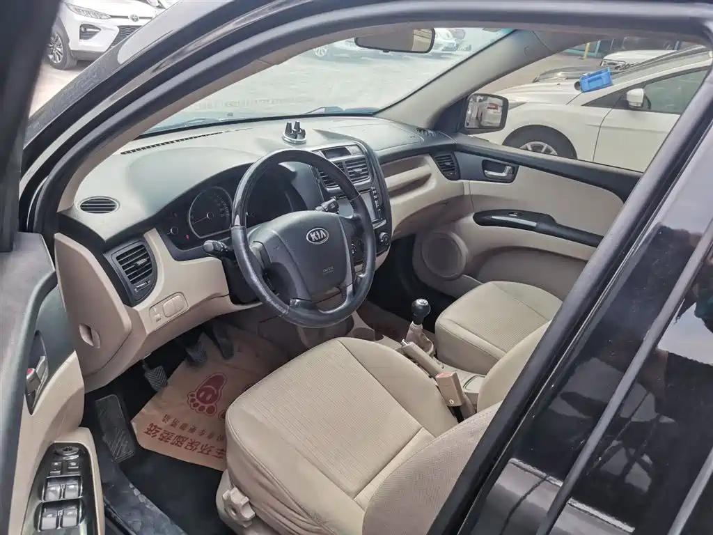 KIA SPORTAGE 2013