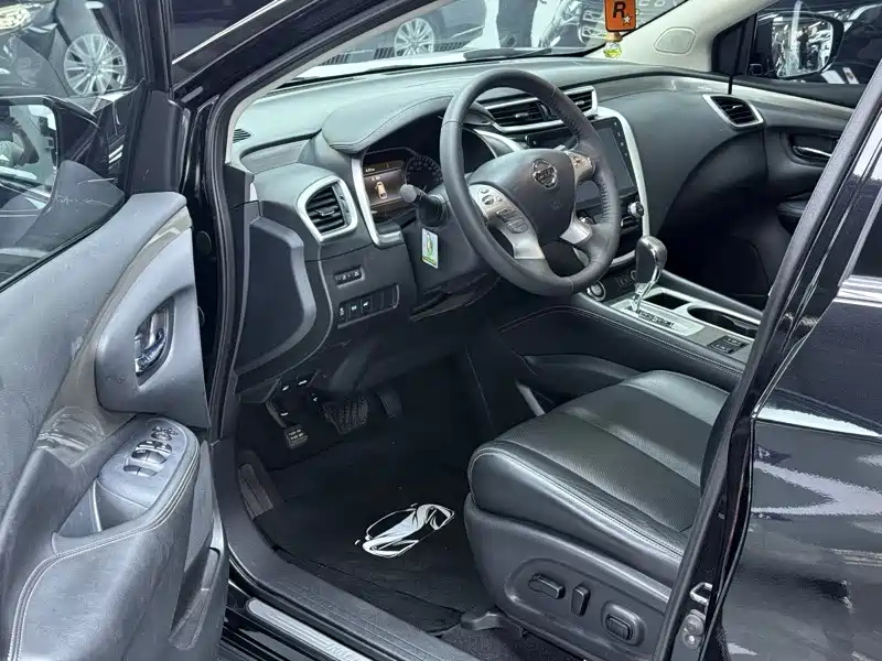 NISSAN MURANO 2019