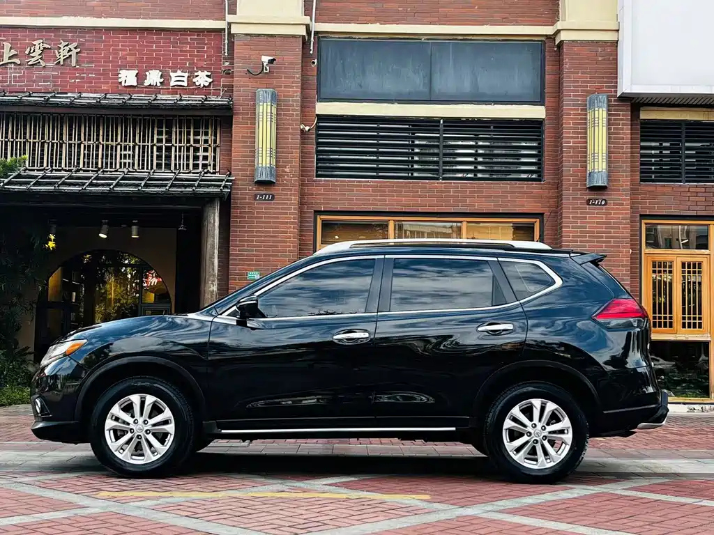 NISSAN X-TRAIL 2016