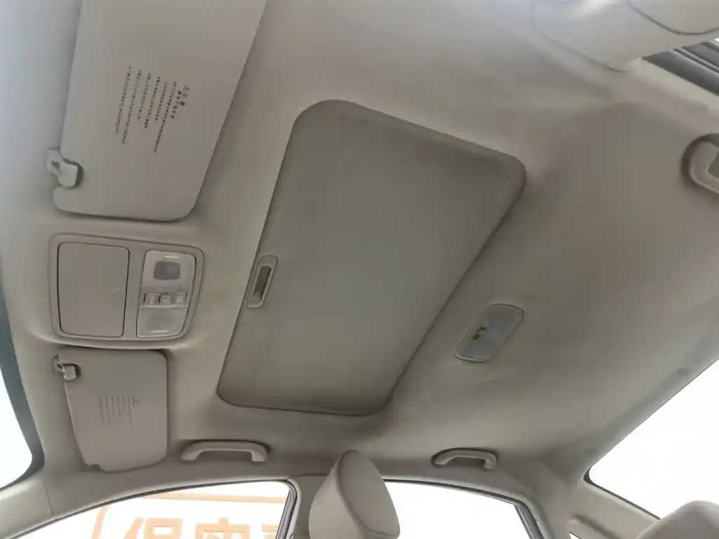 HYUNDAI CELESTA 2011