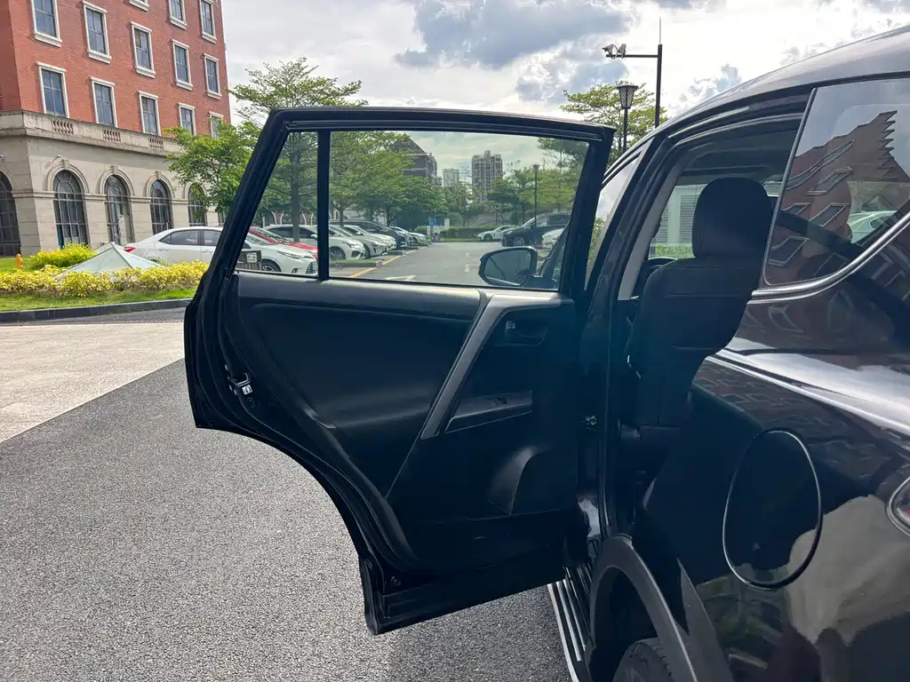 TOYOTA RAV4 RONGFANG 2019