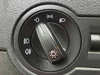 VOLKSWAGEN POLO 2012 YEAR 1.6L CROSS POLO MT 2012