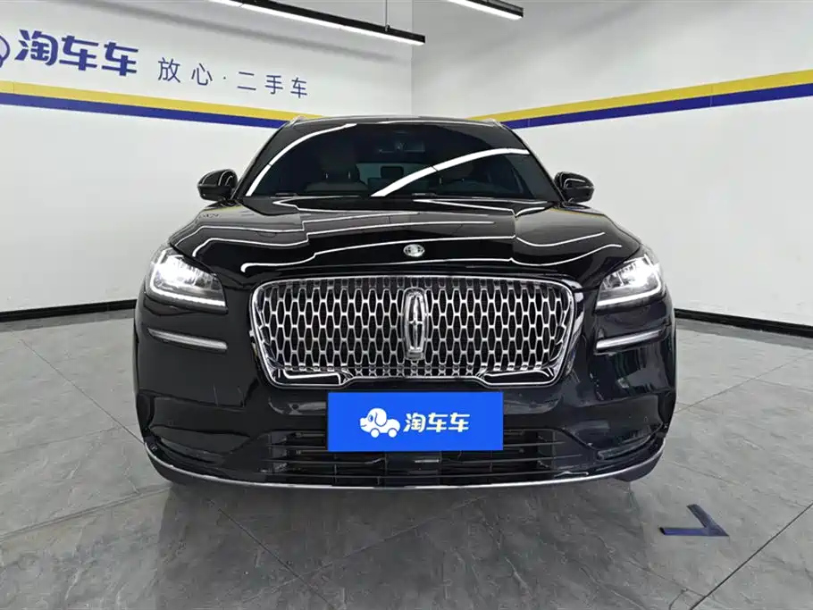 LINCOLN ADVENTURER 2022