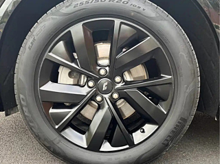 LI AUTO L8 2023 YEAR AIR 2023
