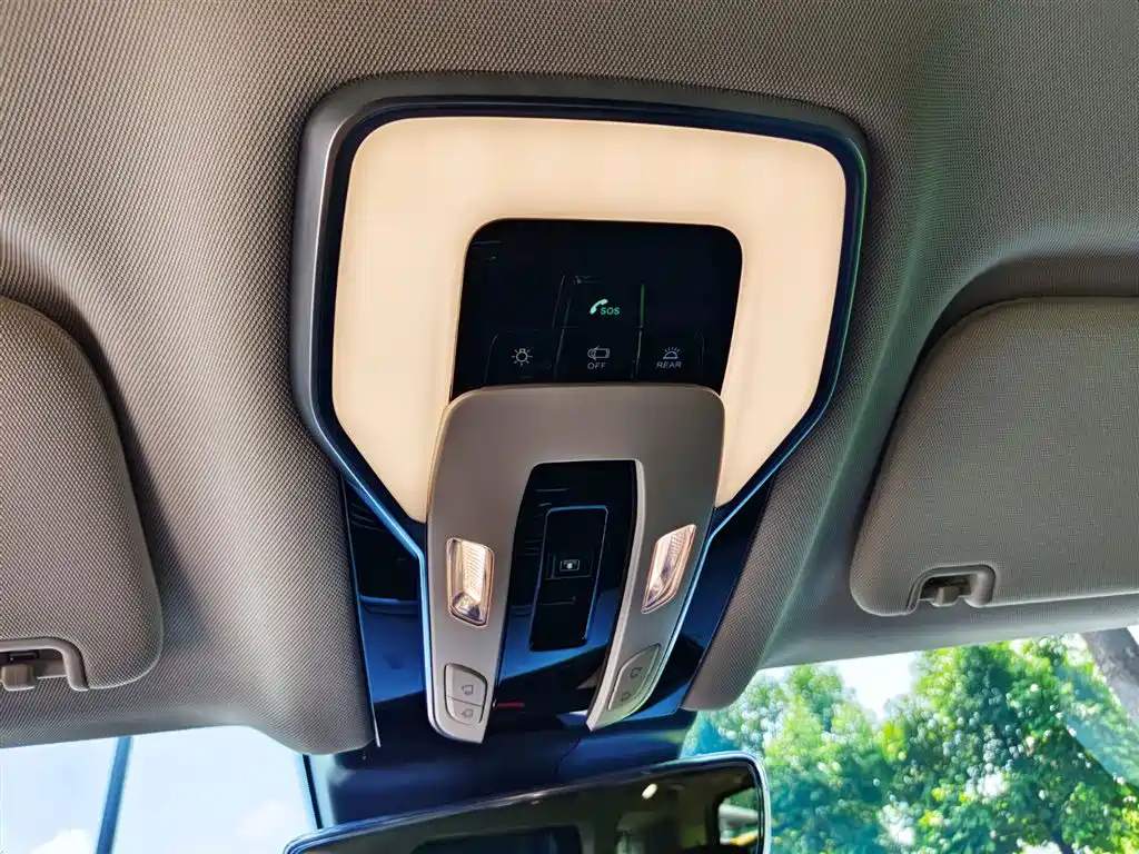 HONGQI HQ9 2023