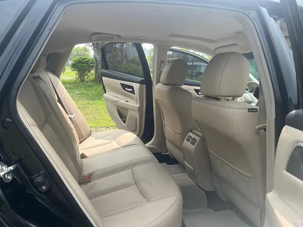 NISSAN TEANA 2017