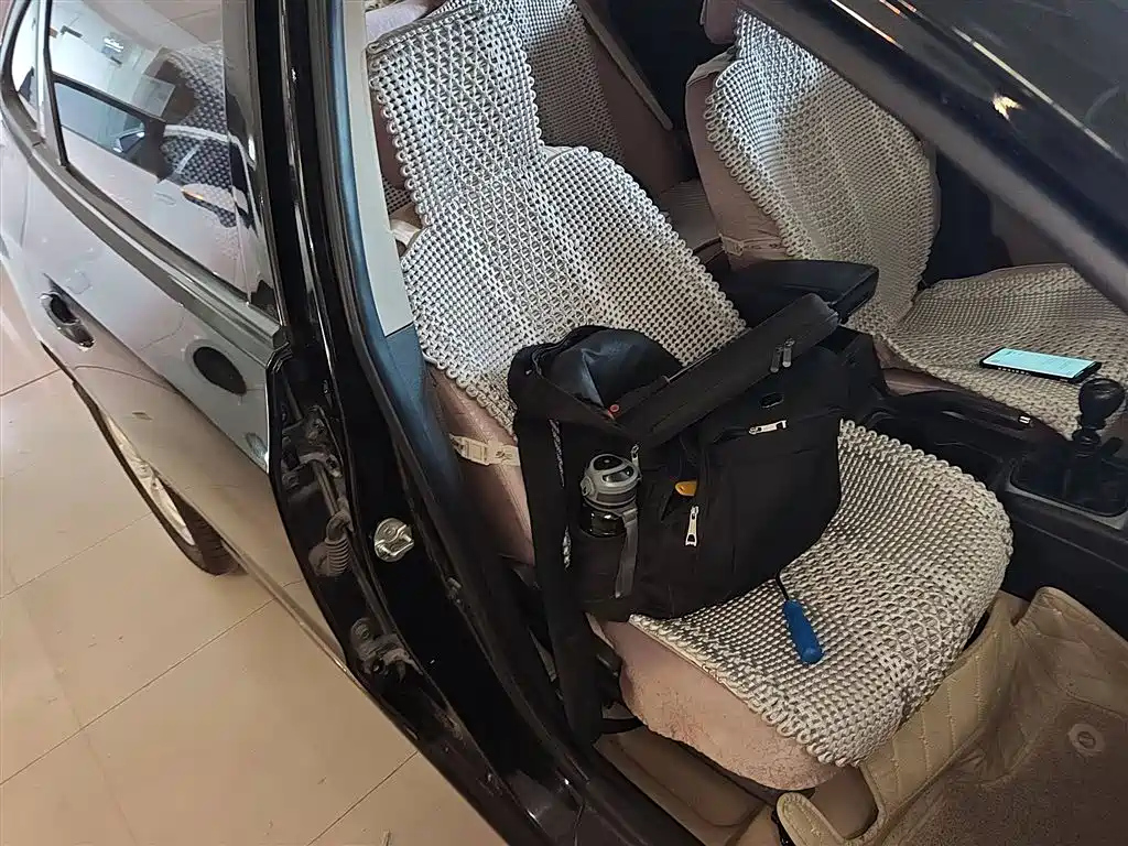 HYUNDAI CELESTA 2015