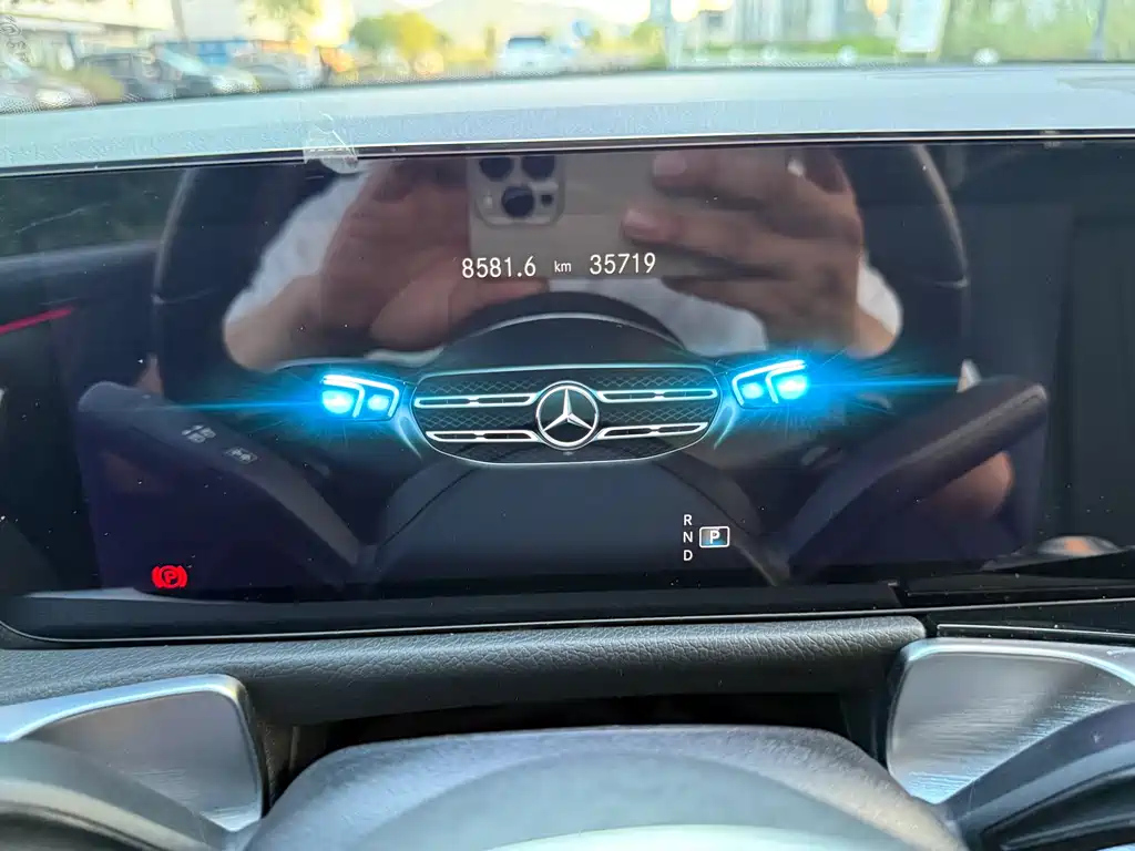 MERCEDES BENZ GLB 2022