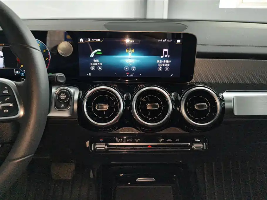 MERCEDES BENZ GLB 2020