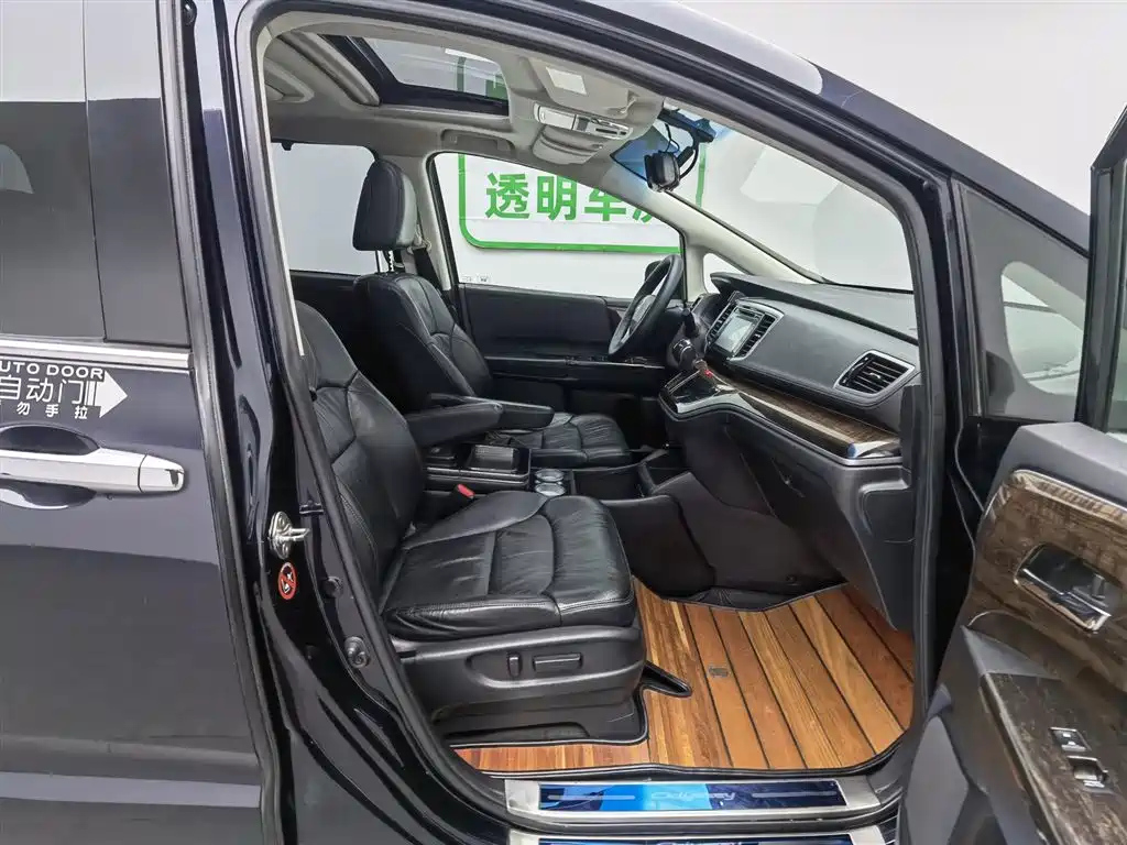HONDA ODYSSEY 2015