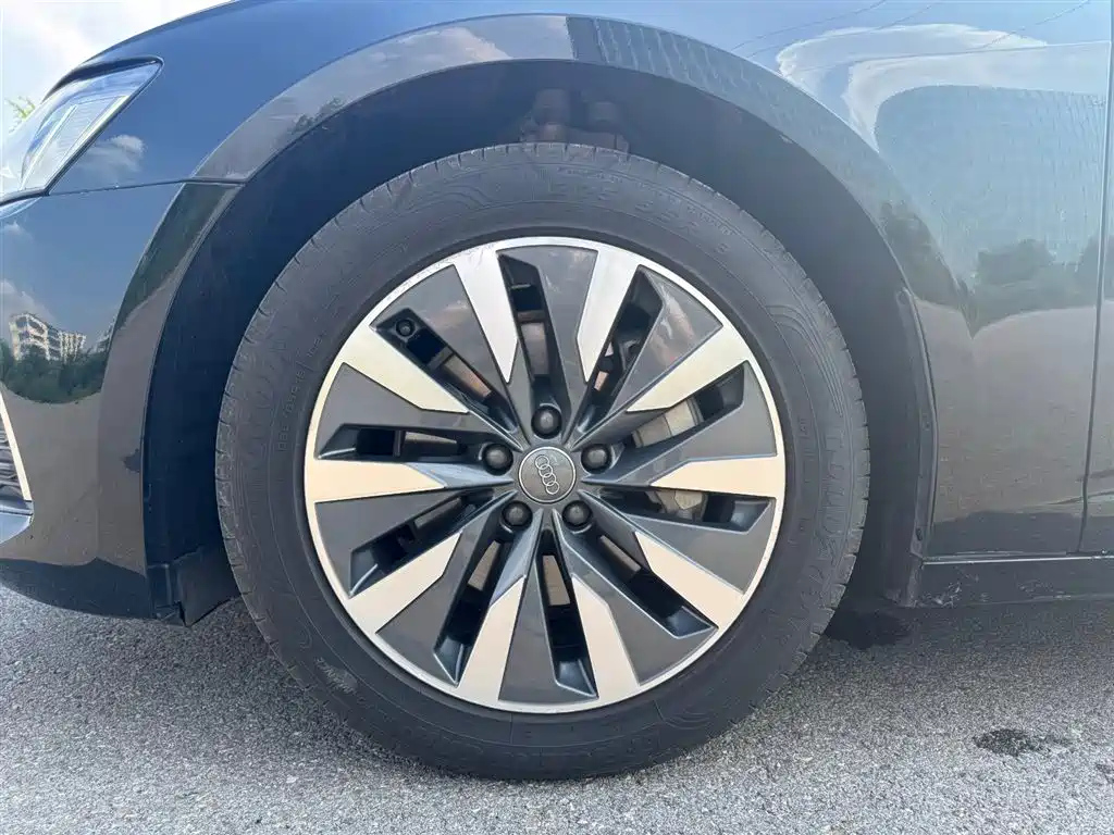 AUDI A6L 2020