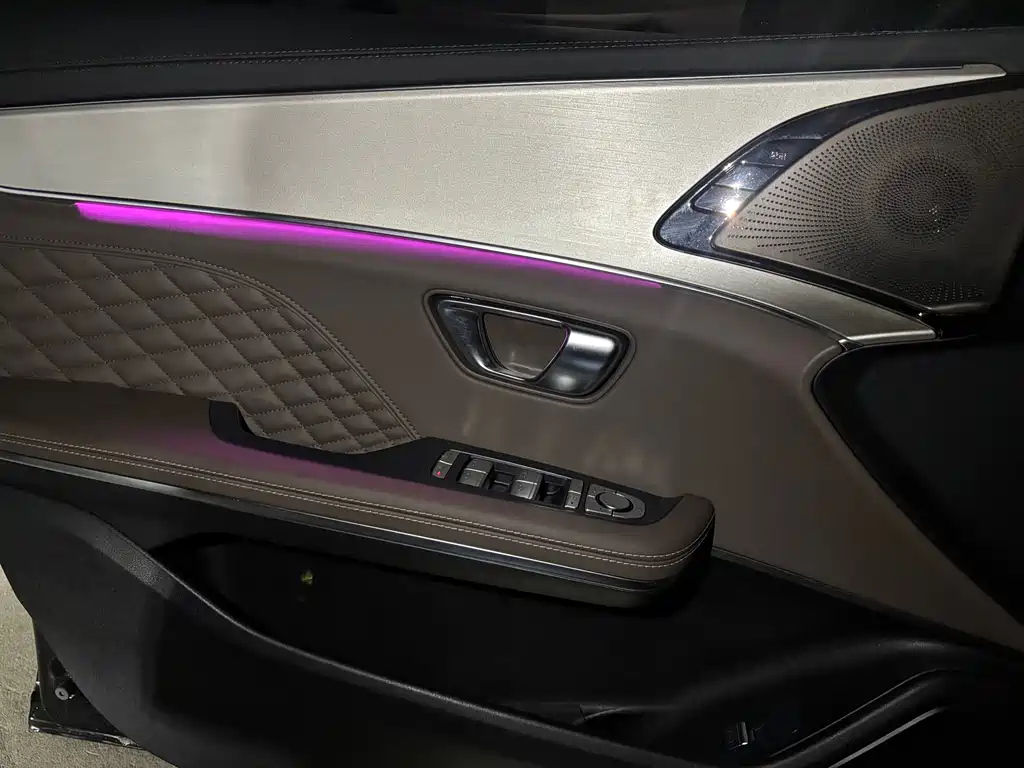 BYD HAN 2024