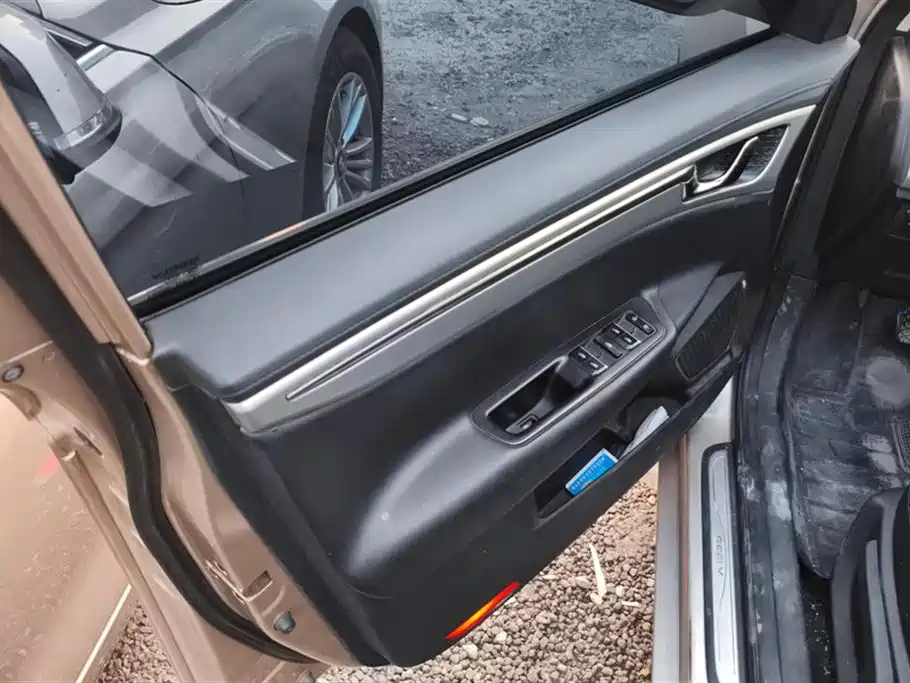 GEELY AUTO EMGRAND GL 2017