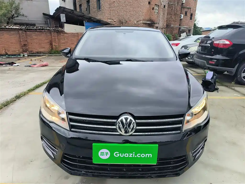 VOLKSWAGEN JETTA 2013