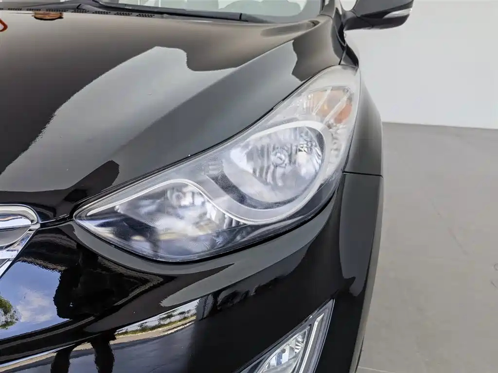 HYUNDAI ELANTRA 2013