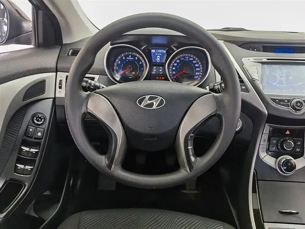 HYUNDAI ELANTRA 2013