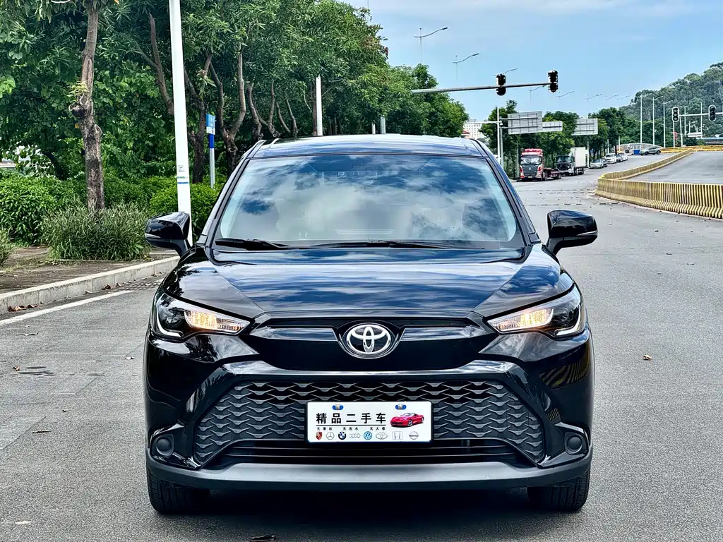 TOYOTA FRONTLANDER 2024