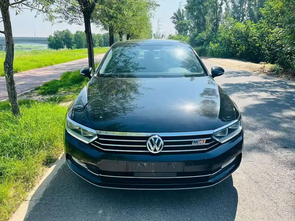 VOLKSWAGEN MAGOTAN 2018
