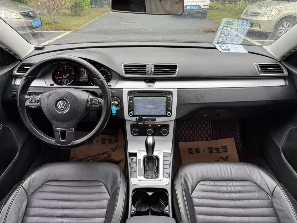 VOLKSWAGEN MAGOTAN 2014