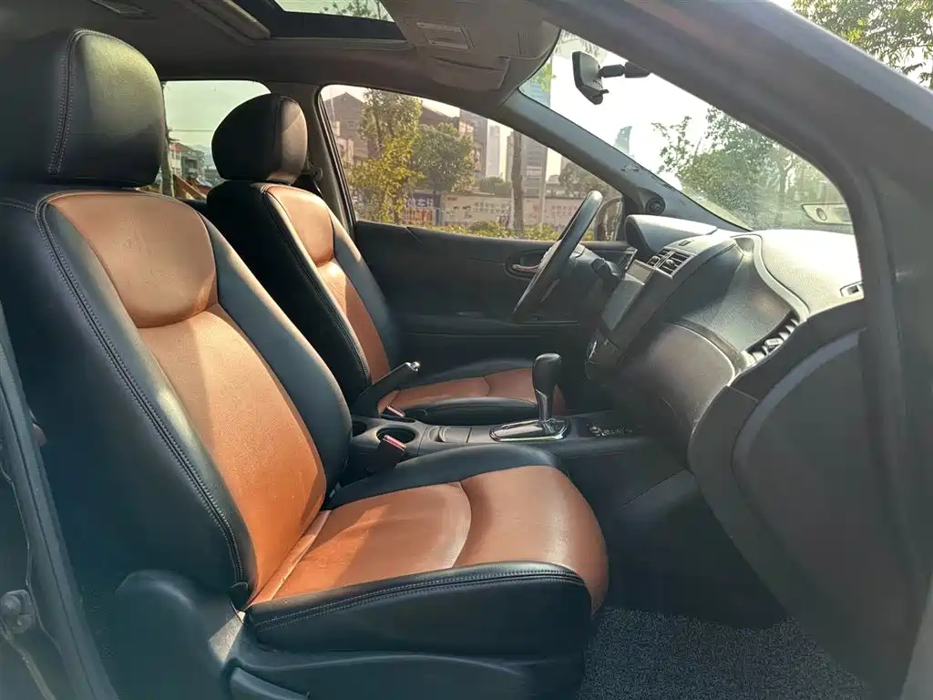NISSAN TIIDA TIIDA 2014