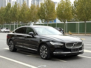 VOLVO S90 2022