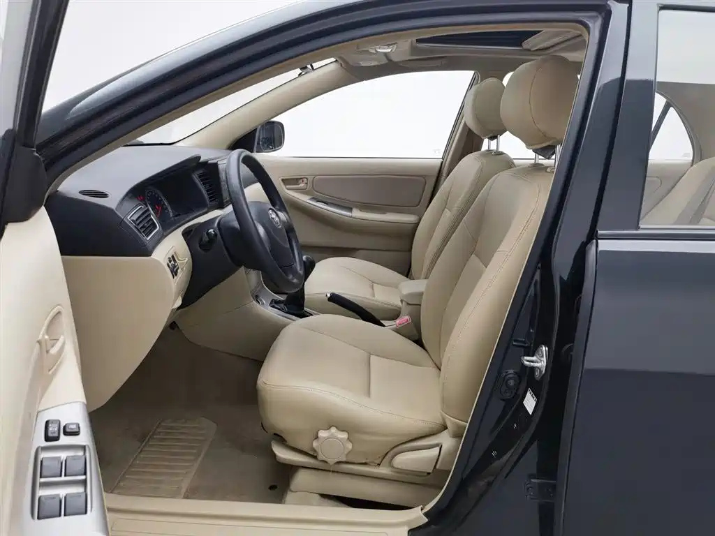 TOYOTA COROLLA 2013