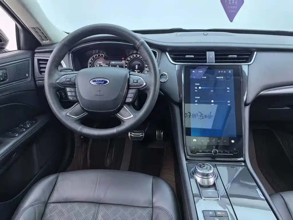FORD TAURUS 2021