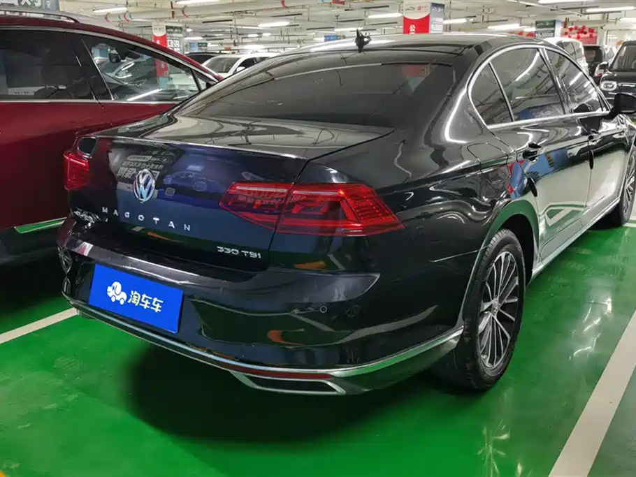 VOLKSWAGEN MAGOTAN 2020